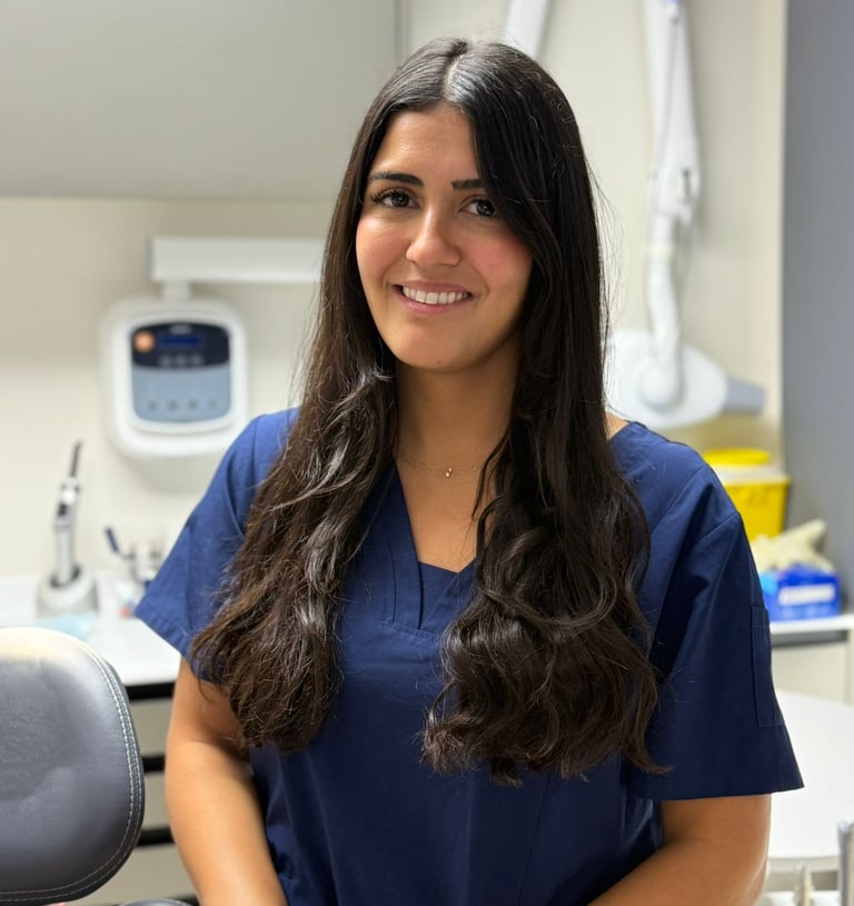 Dr Emina Altinisik, chirurgien-dentiste au cabinet SK Dental à La Chapelle-en-Serval (Oise)